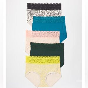NWOT Soma Embraceable Brief Panties With Enchanting Lace